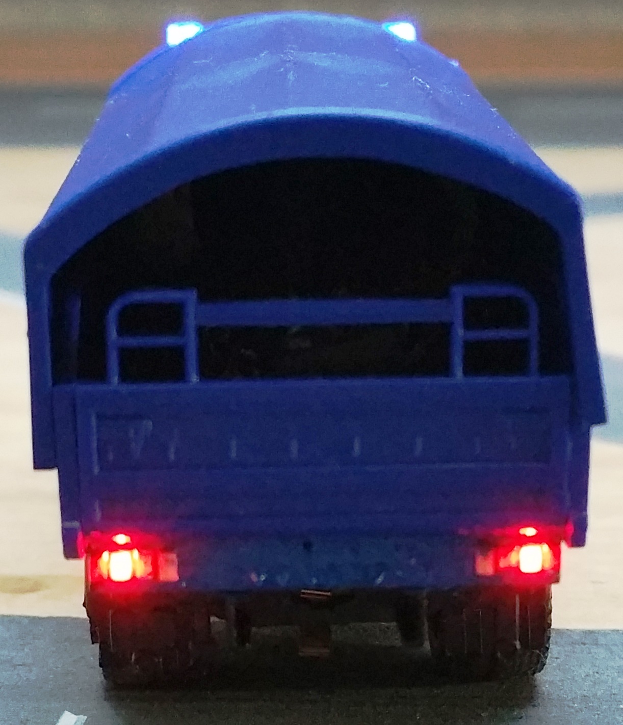 Datei:LED-Blaulicht-VW-T5.jpg – Wikipedia